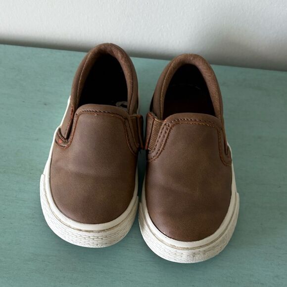 Classic Brown Toddler Loafers - Picture 1 of 3